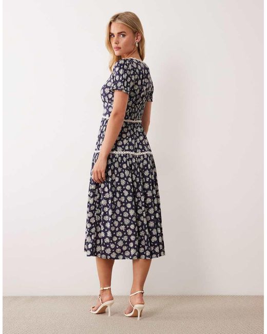 Nobody's Child Petite Blue Dara Cap Sleeve Midi Dress