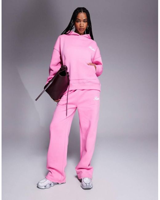 Studio di Kaiia in Pink