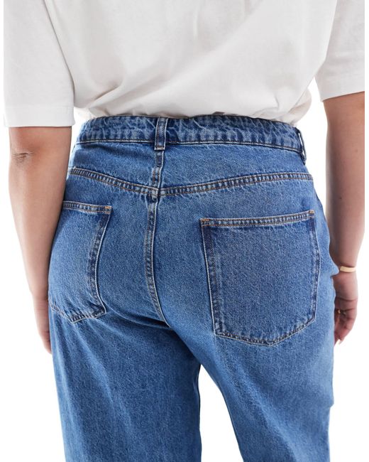 Asos design curve - jean ample avec pli devant - moyen délavé ASOS en coloris Blue