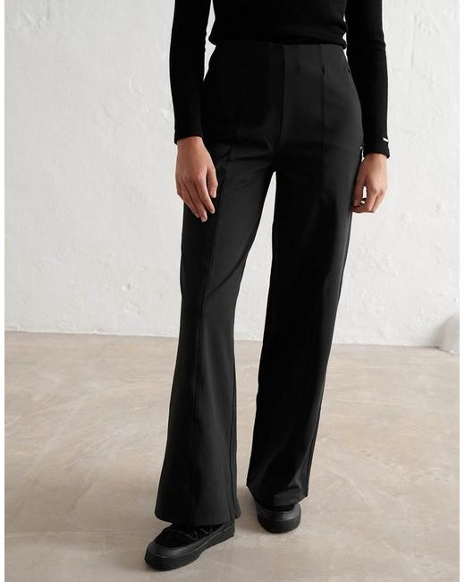 Aim'n Black Warming Pintuck Pants