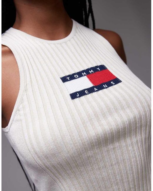 Top Senza Maniche A Coste Marrone Con Scollo A Vogatore di Tommy Hilfiger in Gray