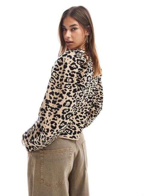 ASOS Metallic – strukturierte strickjacke mit v-ausschnitt und leopardenmuster