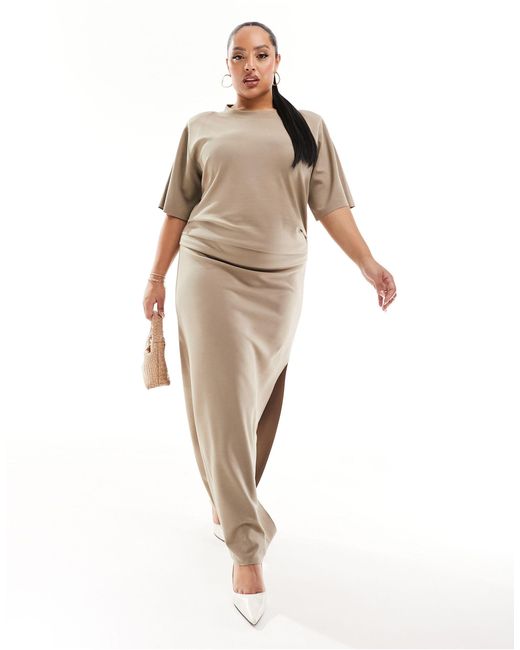 Asos design premium curve - robe t-shirt froncée sur le côté en modal avec ourlet fendu - taupe ASOS en coloris Natural