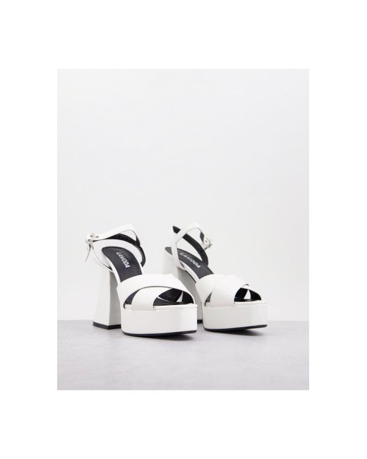 Lamoda White – plateau-sandalen mit ausgestelltem absatz