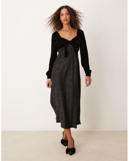 Nobody's Child Black Vicky Lace Detail Midi Dress