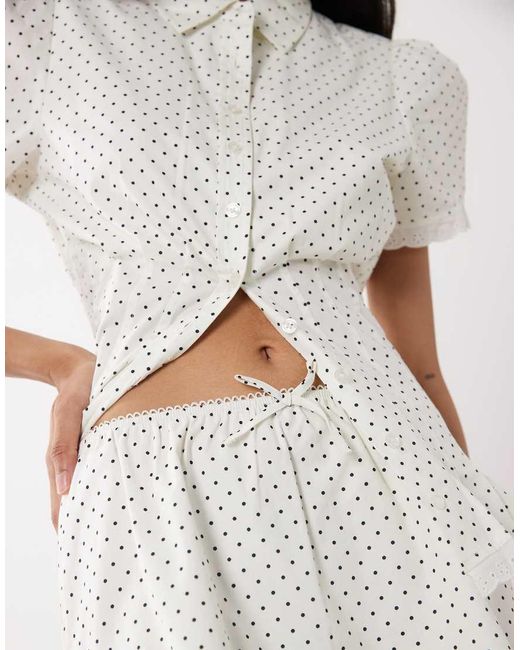 WeWoreWhat White Pull On Mini Skirt
