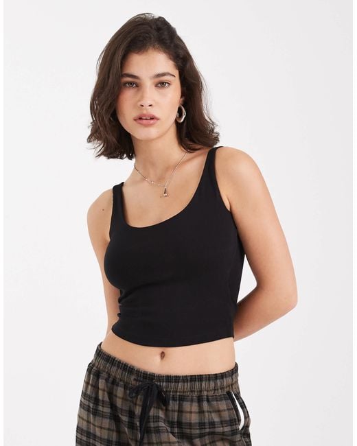 New Look Black Basic Scoop Crop Vest
