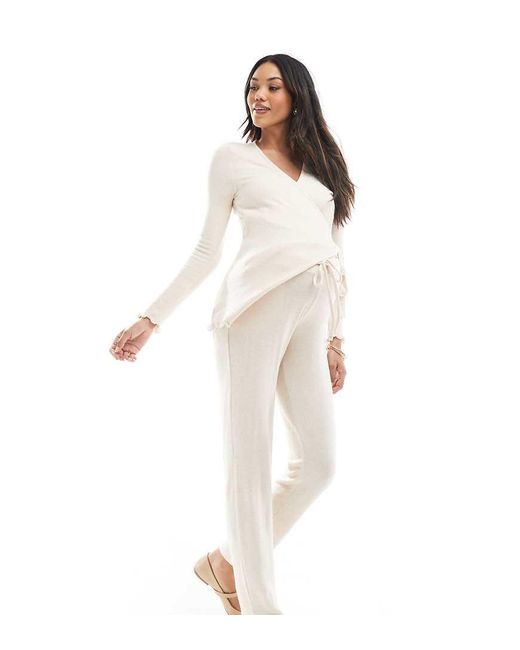 Mama.licious Mamalicious in het White