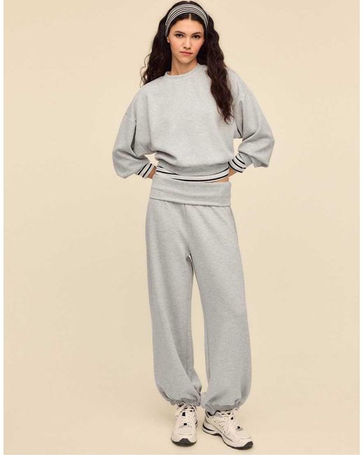 Stradivarius Natural Soft-Touch Balloon Jogger Trousers With Turn-Up Waist