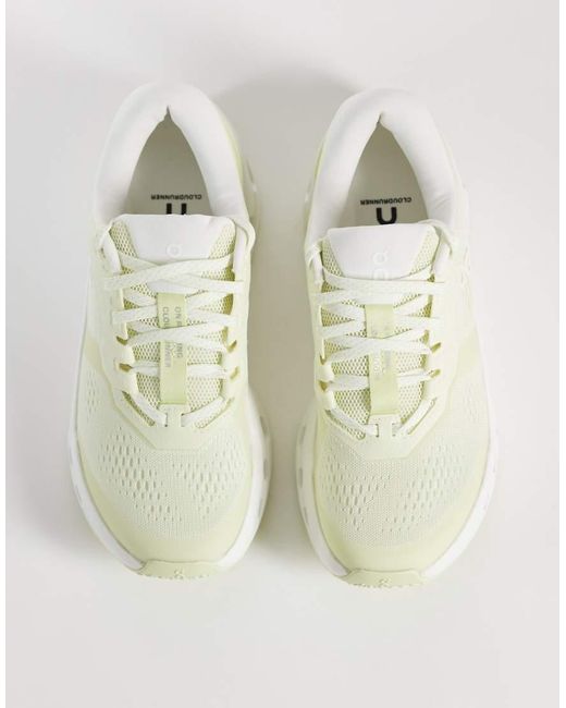 On Shoes White Cloudrunner 3 Running Trainers