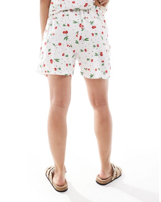 ONLY White – leinenmix-shorts mit kirschen-print, kombiteil