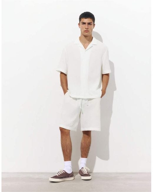 Pull&Bear White Short Sleeve Crepe Shirt for men