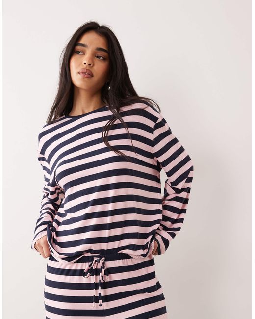 Top d'ensemble rayé ras Kaiia en coloris Blue
