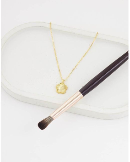 New Look Metallic Clover Flower Plated Necklace