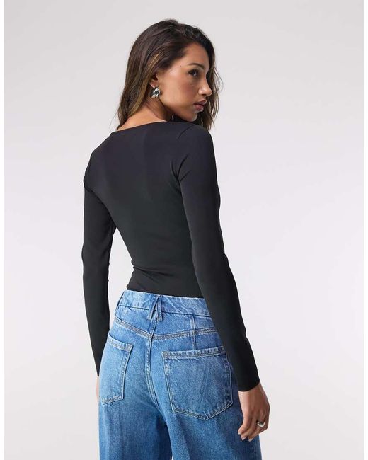 GOOD AMERICAN Blue Sculpting Scoop Neck Long Sleeve Bodysuit