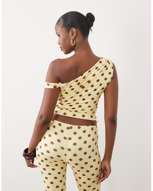 Missy Empire Natural Slinky Asymmetric Off Shoulder Ruched Detail Top Co-Ord