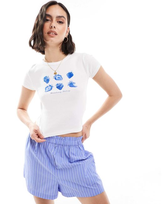 Pull&Bear White Baby Tee With Strawberry Print
