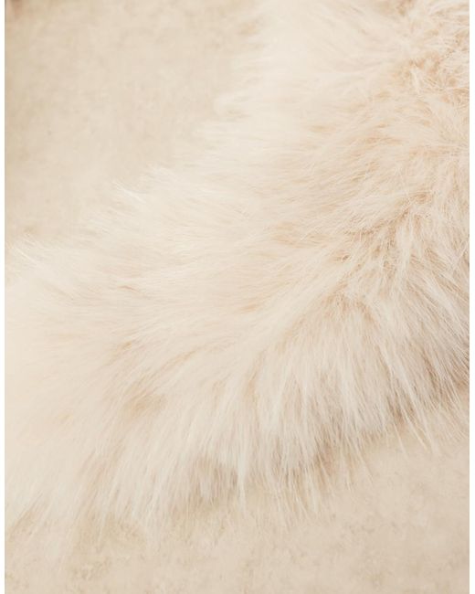 ASOS Kort Kraagje Van Imitatiebont in het White