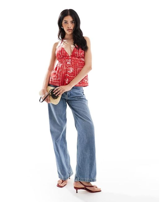 Top Rojo Sin Mangas Con Estampado De Cachemir, Cuello Halter Y Espalda Abierta De Hollister de color Red