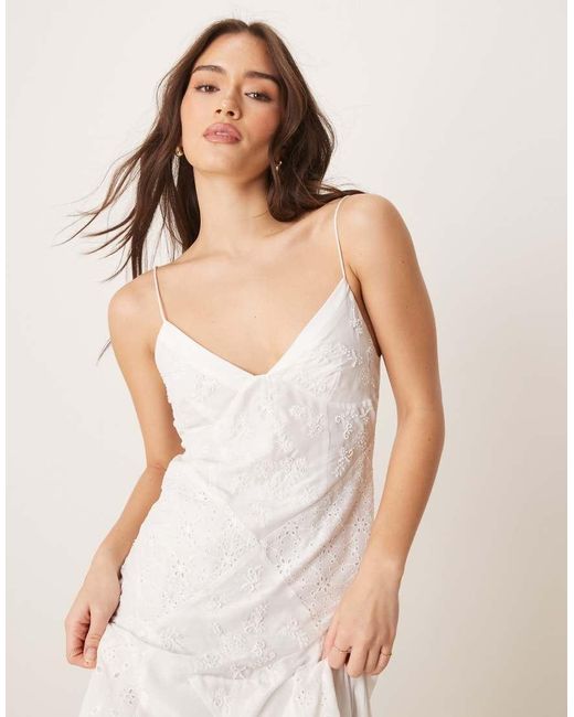 ASOS Maxi Cami-Jurk Met Micro-Versiering in het Natural