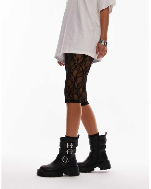 Botas Biker Negras Con Suela Gruesa Y Detalle De Hebilla Luke De Wide Fit TOPSHOP de color Black