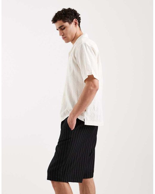 Redefined Rebel White Cristiano baggy Fit Pinstripe Shorts for men