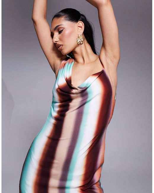 Robe rayée mi-longue avec col bénitier asymétrique ASOS en coloris Multicolor