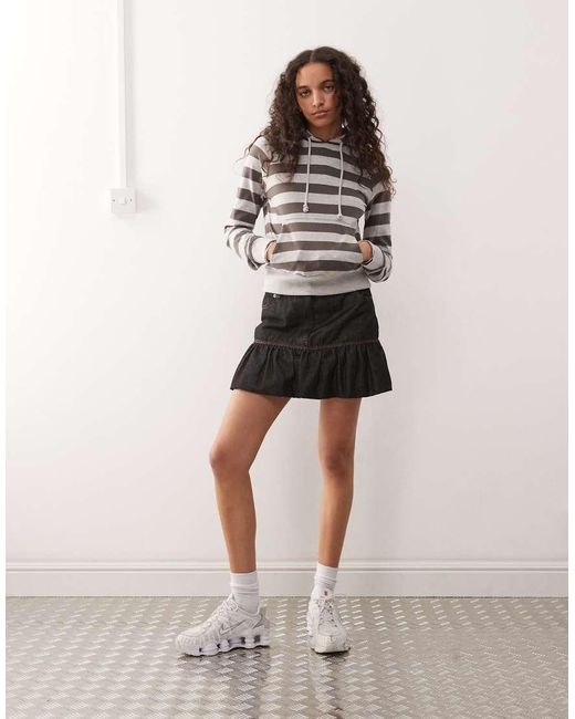 Felpa Con Cappuccio Modello Ristretto Grigia E Color Talpa A Righe di Weekday in Gray