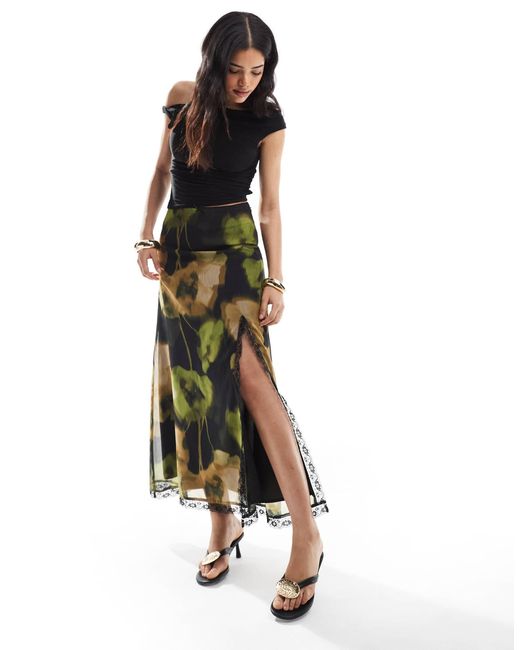 Miss Selfridge White – midirock mit verschwommenem blumenprint und picot-borte