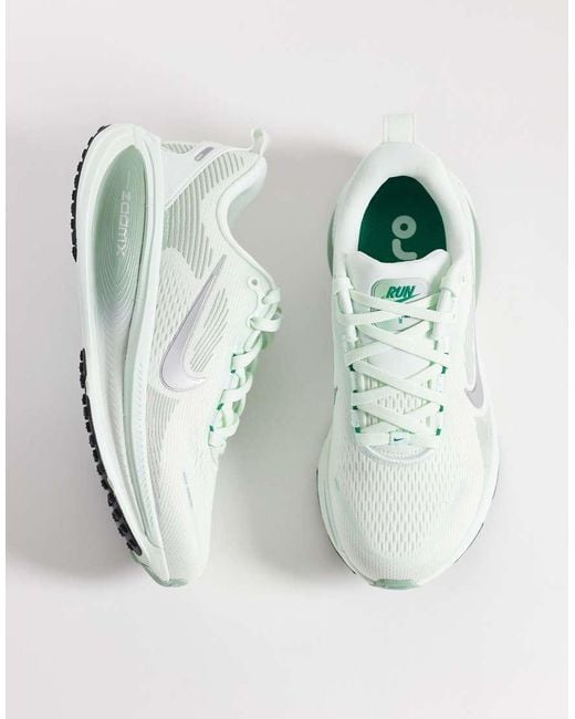 Nike White Vomero 18 Trainers