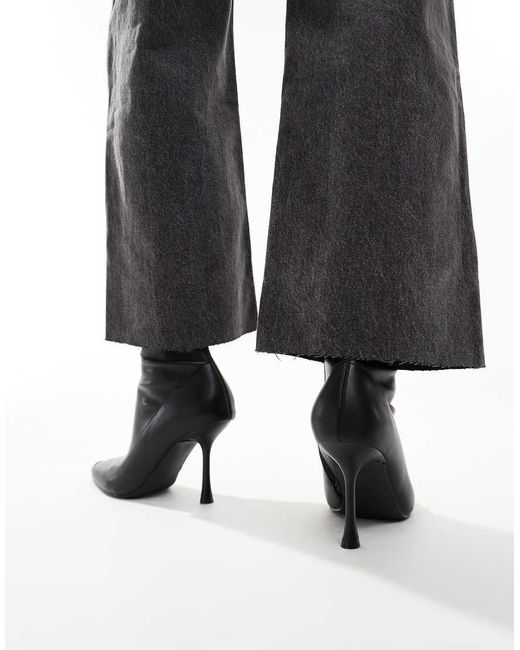Babette di Schuh in Black