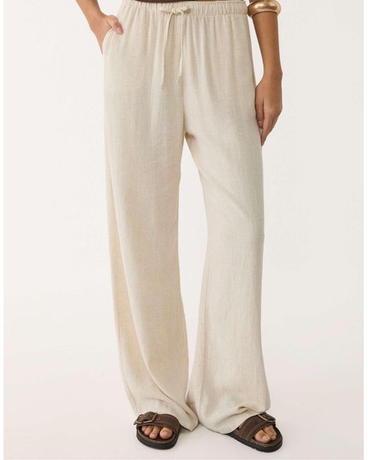 Stradivarius Natural Petite – weich fallende hose aus leinenmix