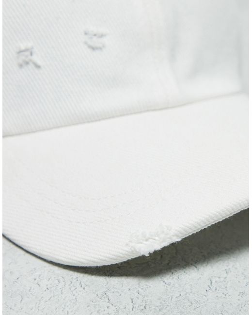Reclaimed (vintage) White Unisex Distressed Star Logo Cap