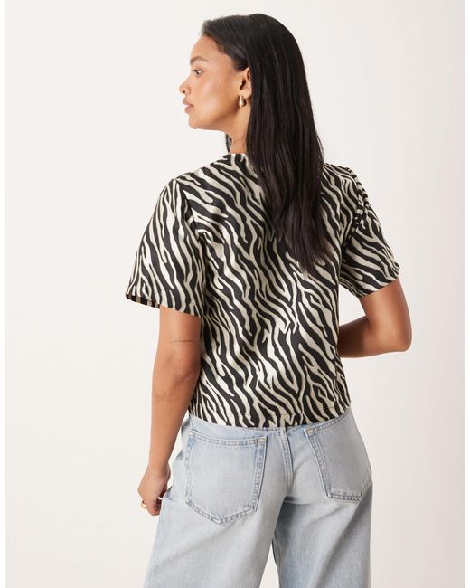 Y.A.S Brown Structured Top