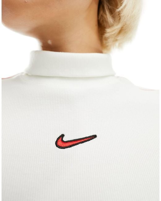 Nike White Streetwear Mock Neck Long Sleeve T-shirt