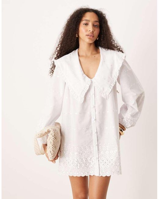 Vestito Corto Stile Camicia A Maniche Lunghe Con Colletto Oversize di ASOS in White