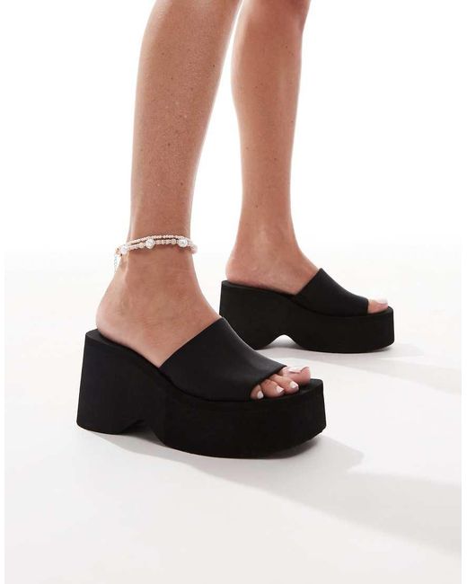 Bershka Black Flatform Sliders