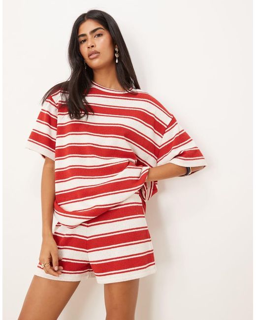 ASOS Gestreepte Minishort Met Rood En Wit, Deel Van Co-Ord Set in het Red