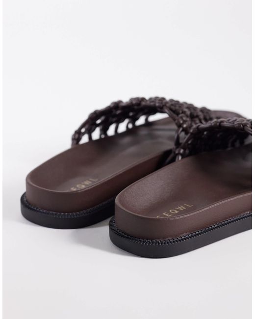 SEQWL Brown – flache sandalen