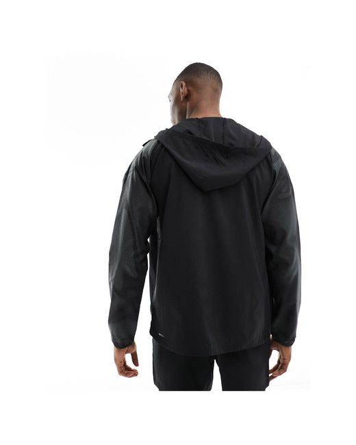 PUMA Black Running Favourite Woven Jacket for men