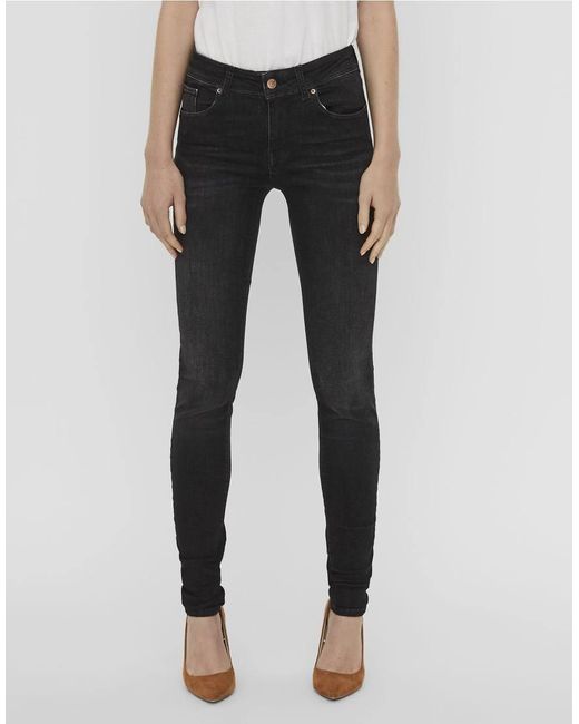Vaqueros Negros De Corte Slim De Vero Moda de color White