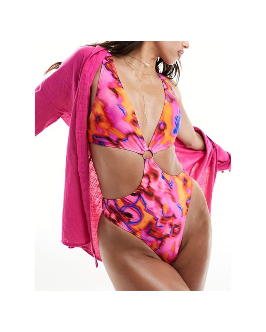 Maillot 1 pièce à découpe et imprimé marbré abstrait - vif South Beach en coloris Pink