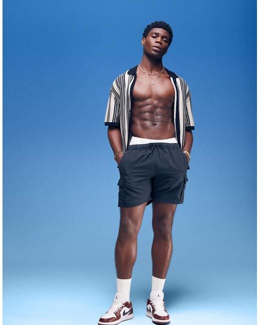 Pantaloncini Da Bagno Di Media Lunghezza Neri Con Tasche Cargo di ASOS in Blue da Uomo