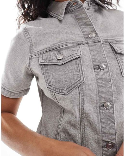 Vestido Camisero Vaquero Entallado Con Lavado De ASOS de color Gray