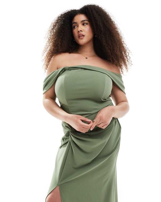 Tfnc Plus Bruidsmeisjes in het Green