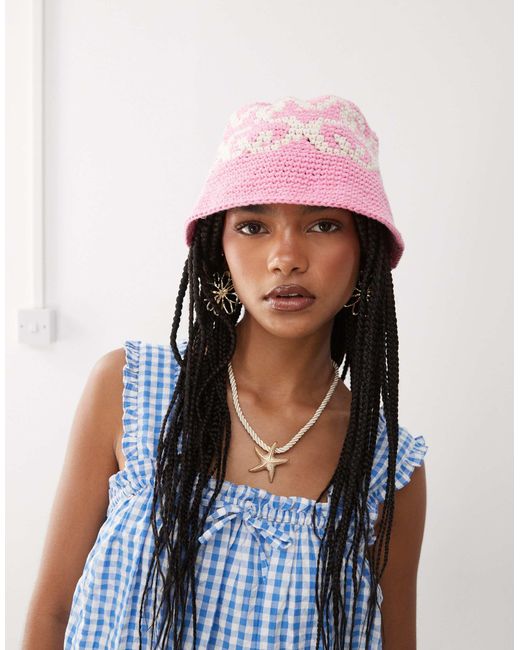 Bob au crochet Collusion en coloris Pink