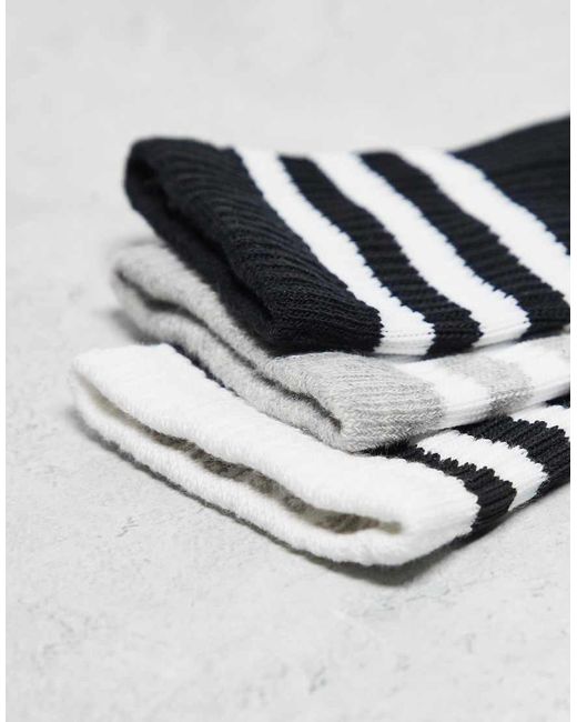 Pack De 3 Pares De Calcetines Deportivos De Color Negro, Blanco Y Gris Con Trébol Adicolor Trefoil De Adidas Originals de color White