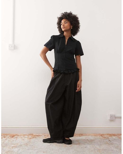 Camicia Nera Stretta di Collusion in Black