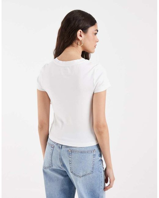 Levi's White Essential Baby Tee