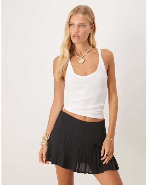 Abercrombie & Fitch Natural High Rise Dropped Waist Pleated Mini Skirt